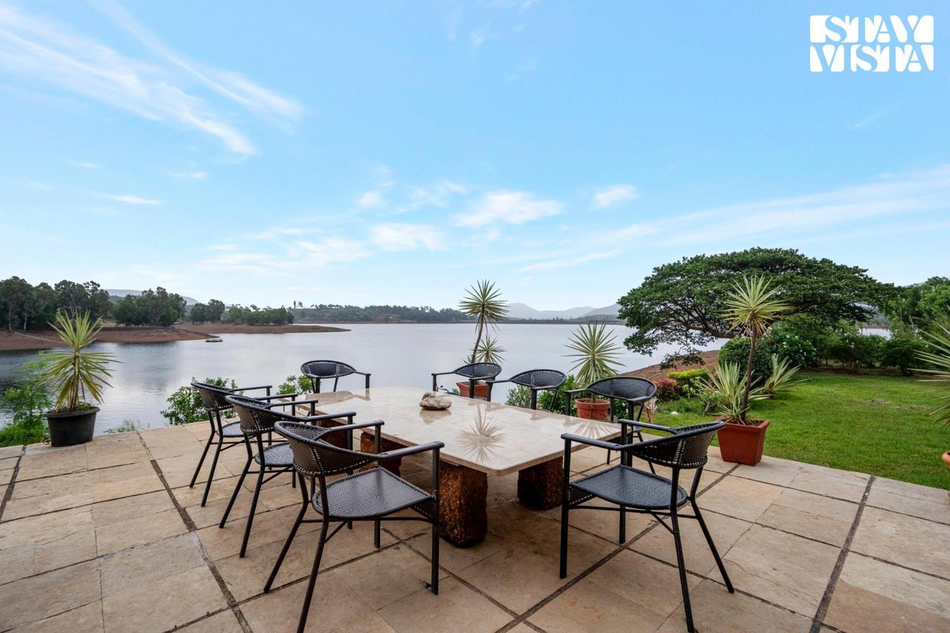Stayvista At Three Shores With Lake View & Alfresco Dining Khamshet Kültér fotó