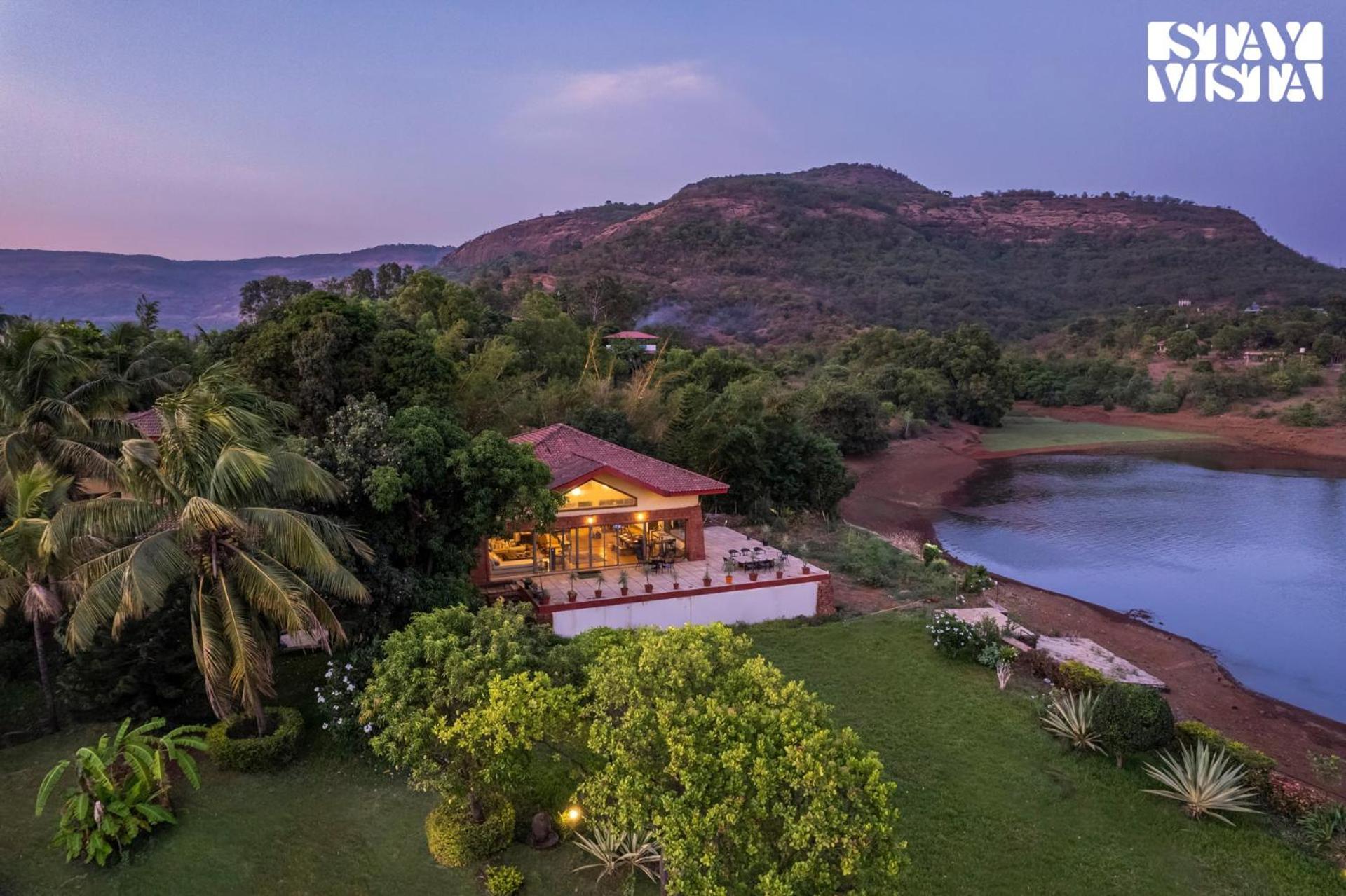 Stayvista At Three Shores With Lake View & Alfresco Dining Khamshet Kültér fotó