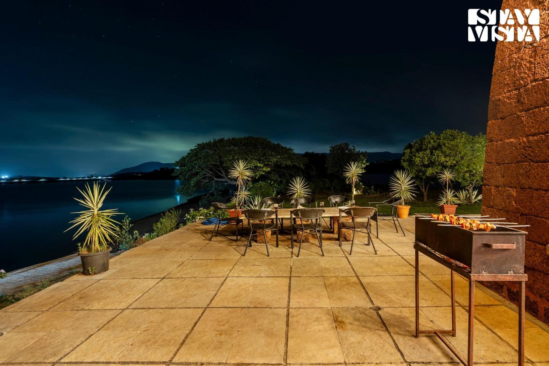 Stayvista At Three Shores With Lake View & Alfresco Dining Khamshet Kültér fotó